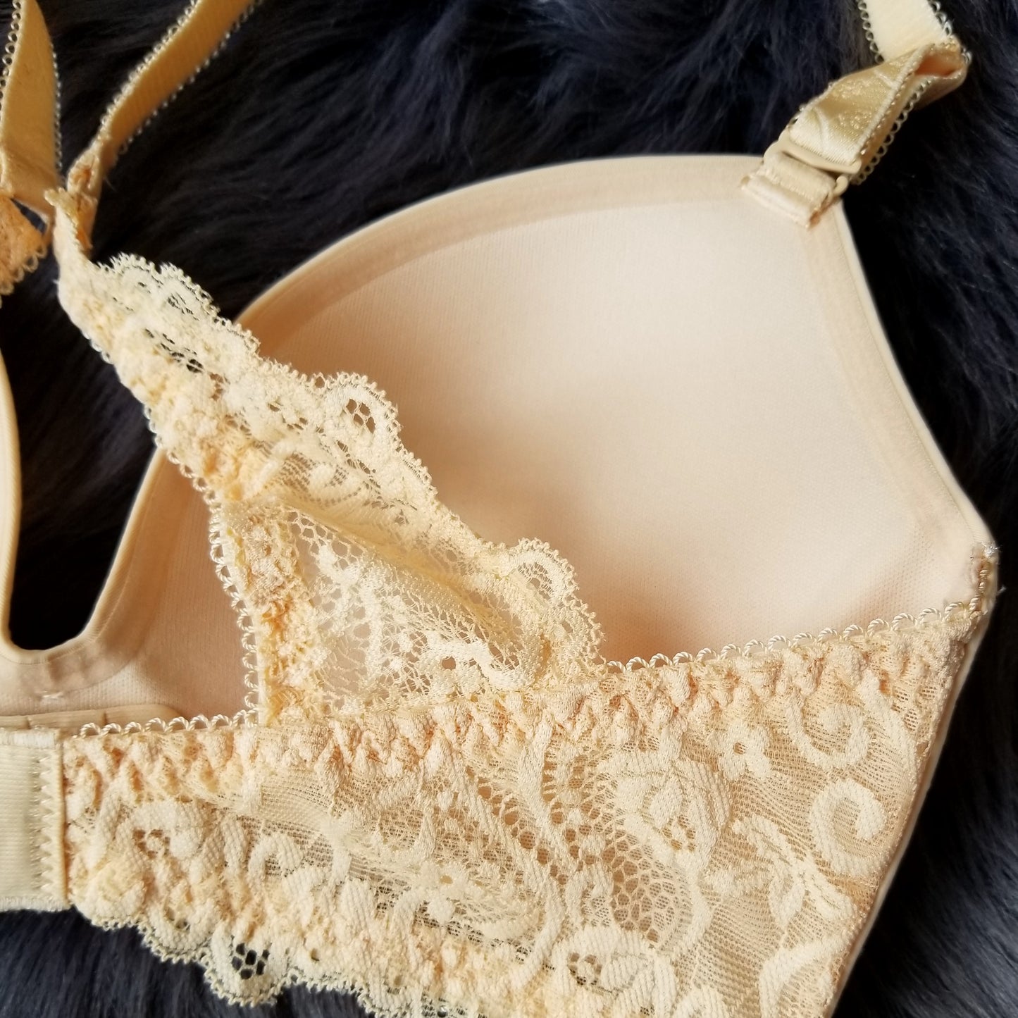 Chloe Wireless Molded Push Up Bra Beige Smooth