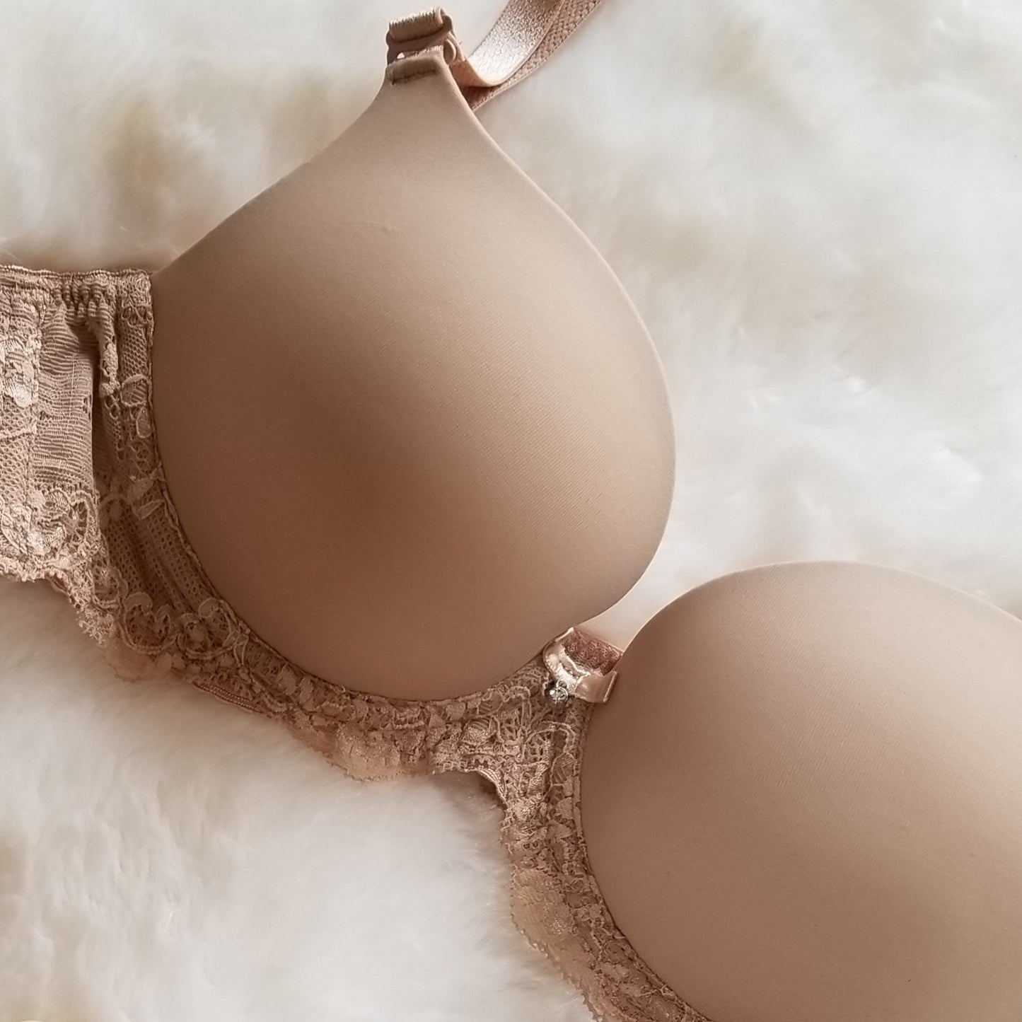 Molded Push Up Adamari Beige Smooth Cup Lace band Removable Straps